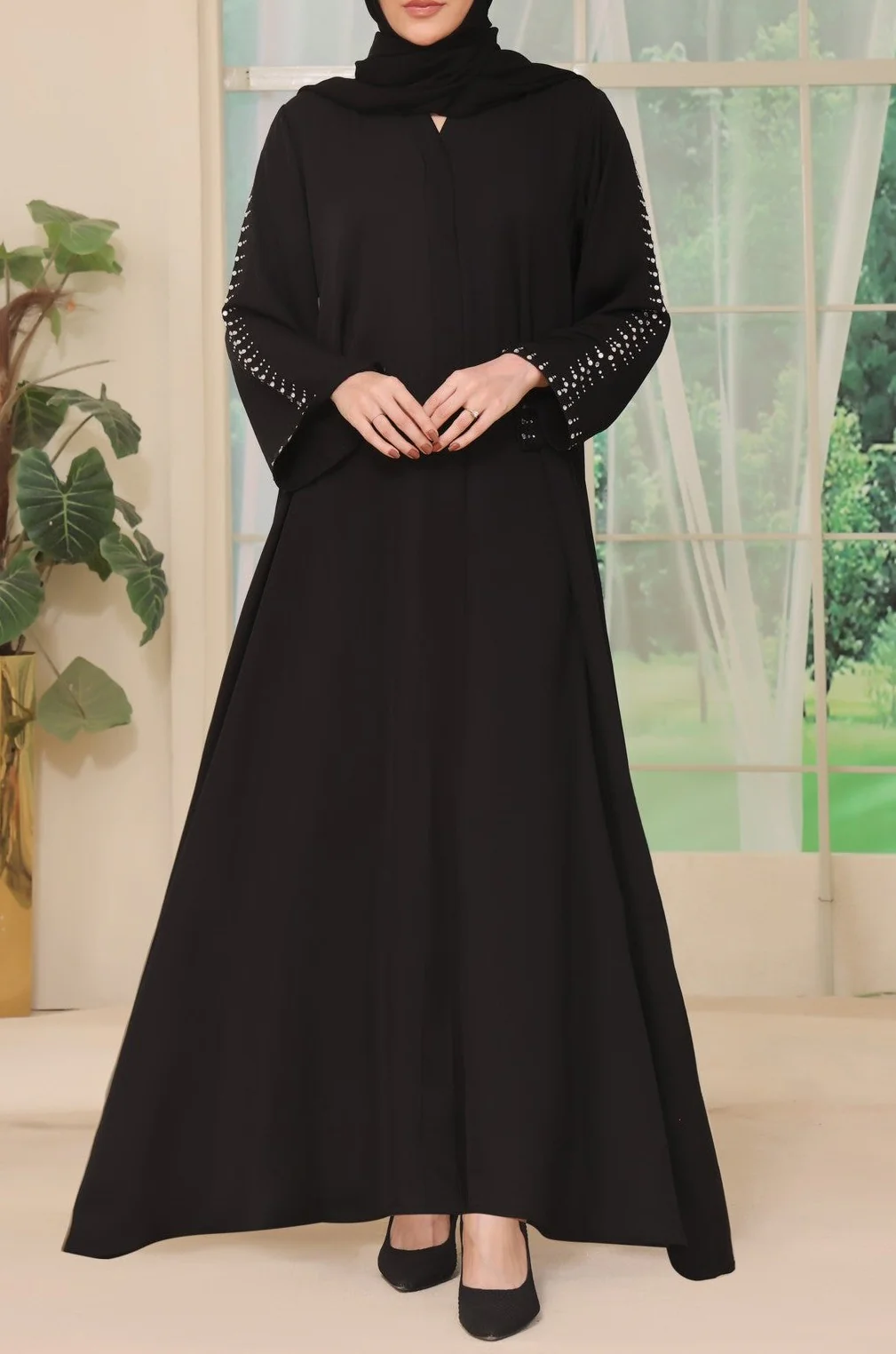 Chic Black - Image 3